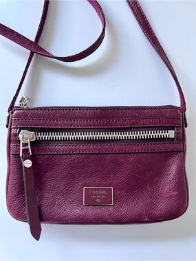 Fossil Leather Crossbody Bag Burgundy Plum Zip Purse